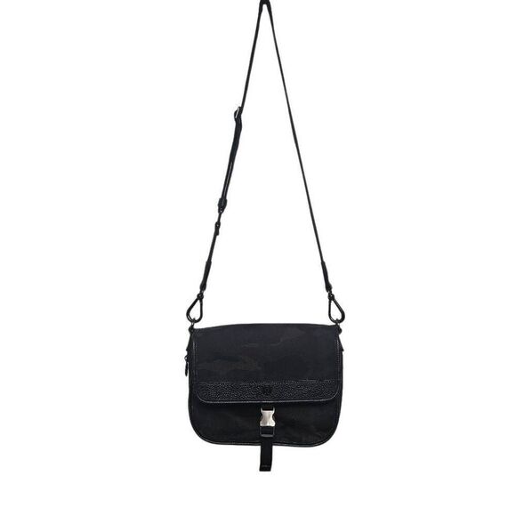 Lululemon crossbody - Picture 1 of 9